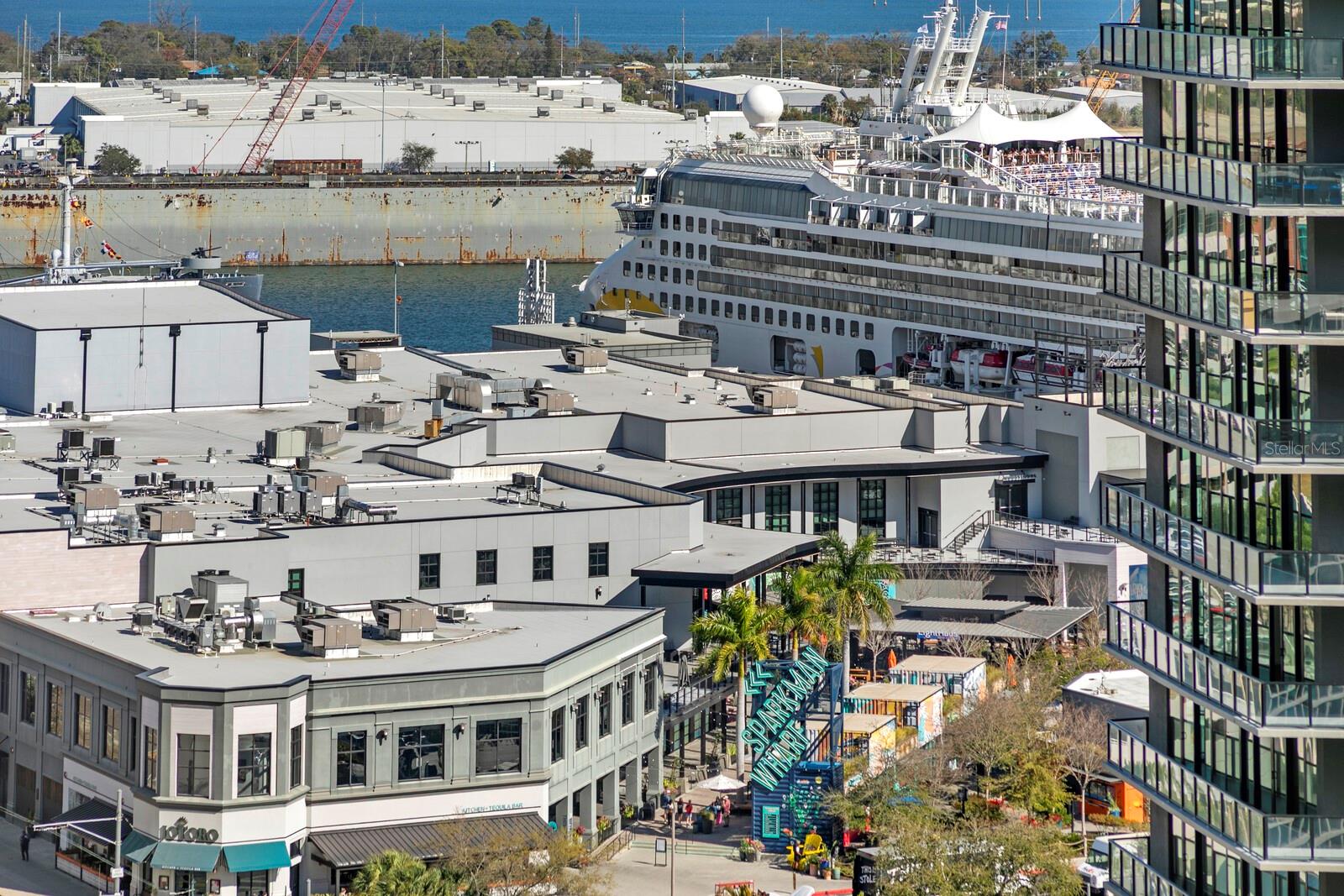 Listing photo id 72 for 1000 Water Street 1502