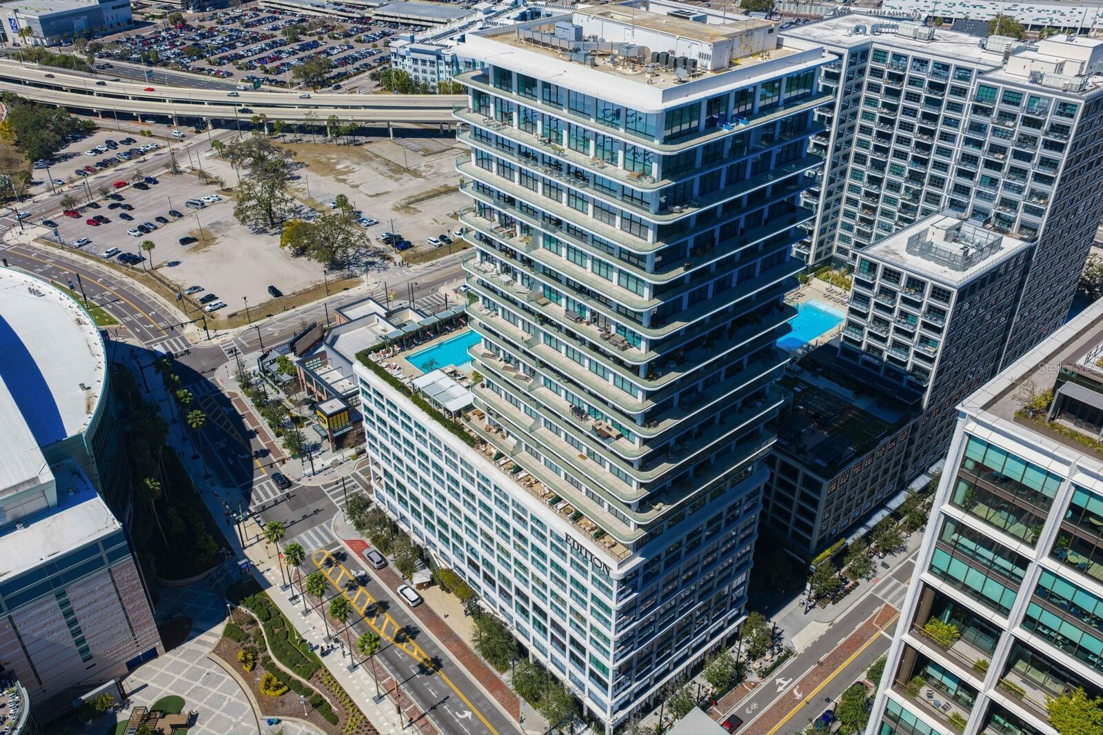 Listing photo id 75 for 1000 Water Street 1502