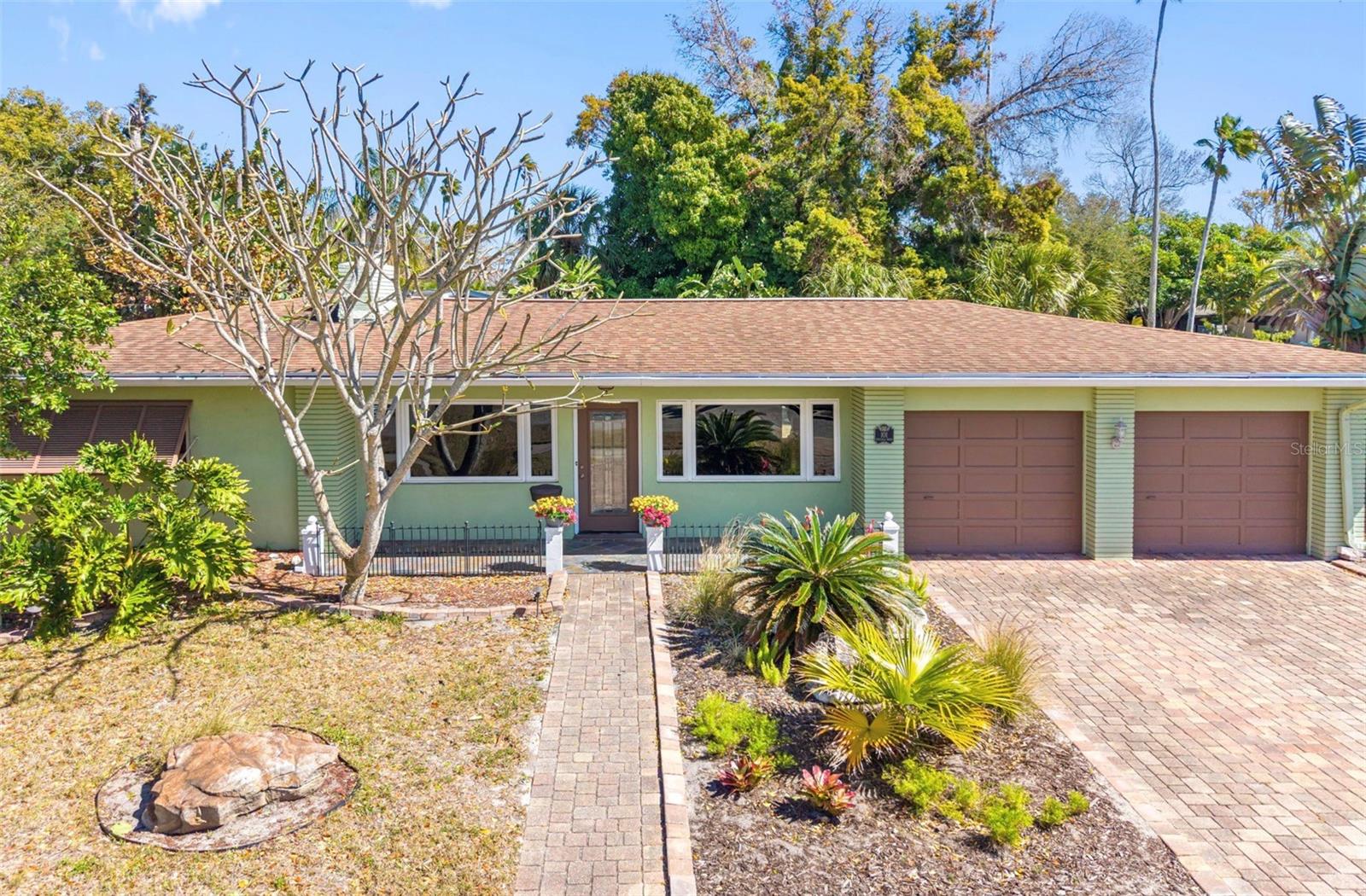 Details for 101 Osceola Road, BELLEAIR, FL 33756