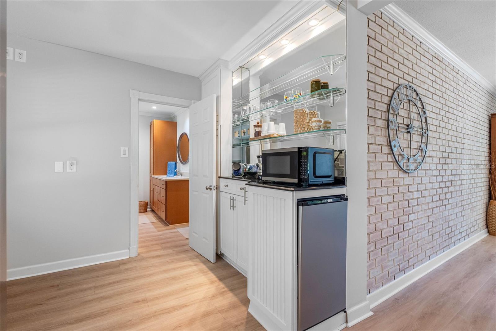 Image 16 of 33 For 101 Osceola Road