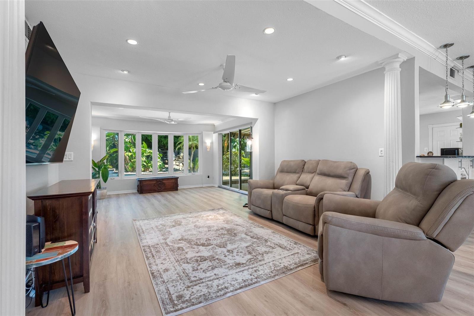 Image 19 of 33 For 101 Osceola Road