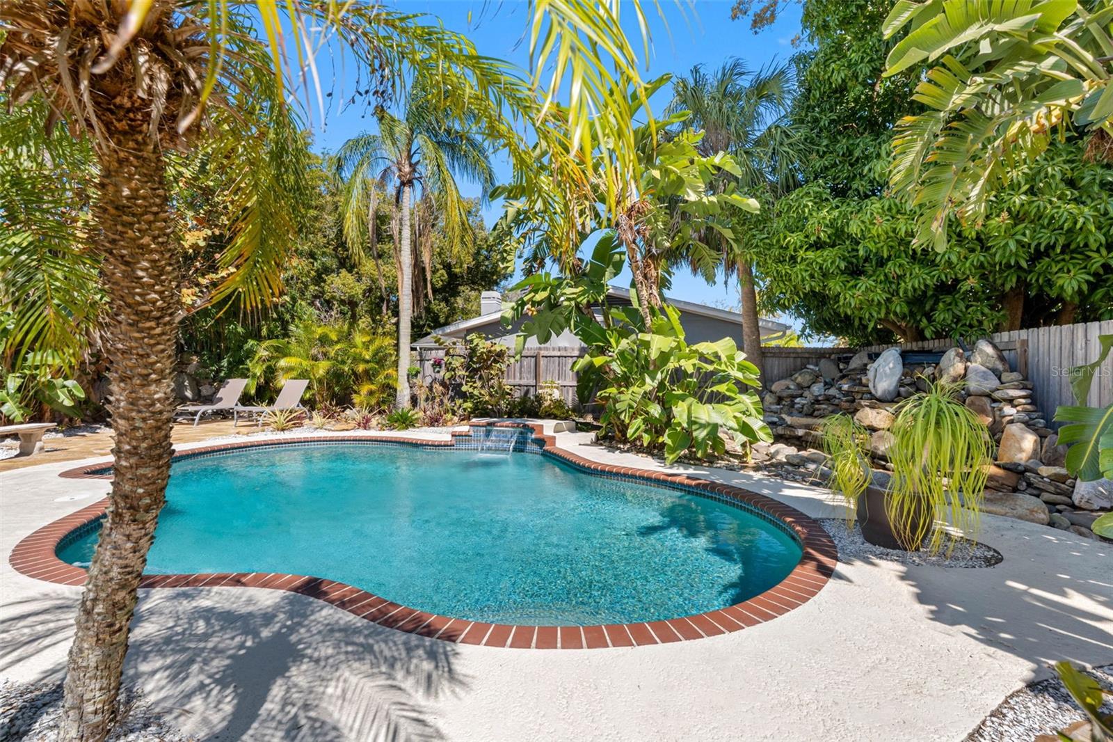 Image 4 of 33 For 101 Osceola Road