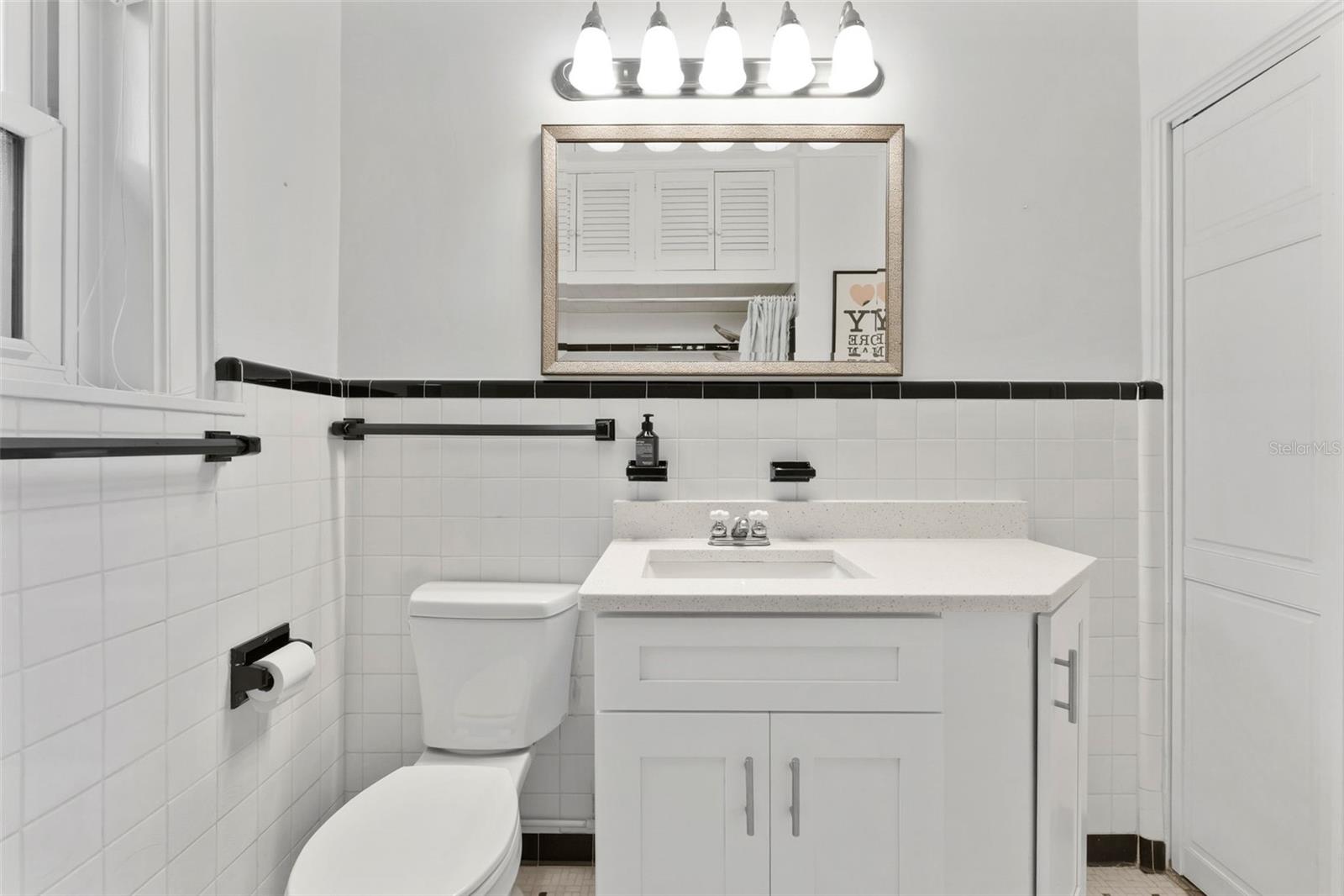 Listing photo id 22 for 250 Aberdeen Street