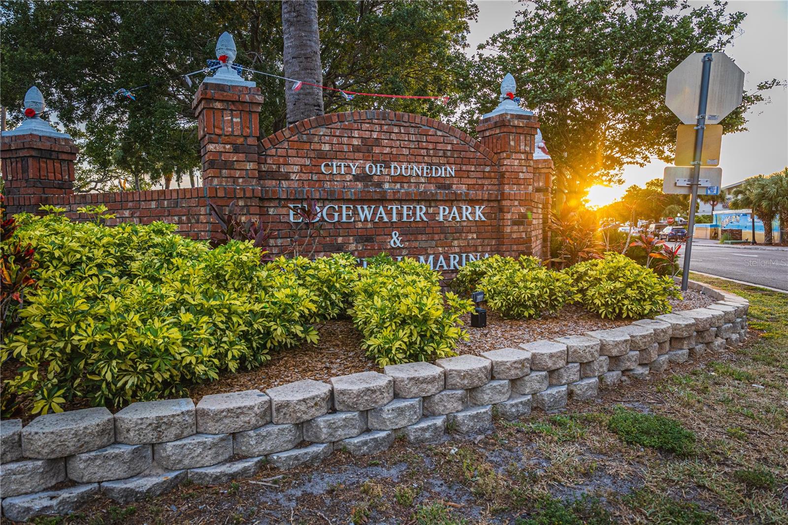 Listing photo id 37 for 250 Aberdeen Street