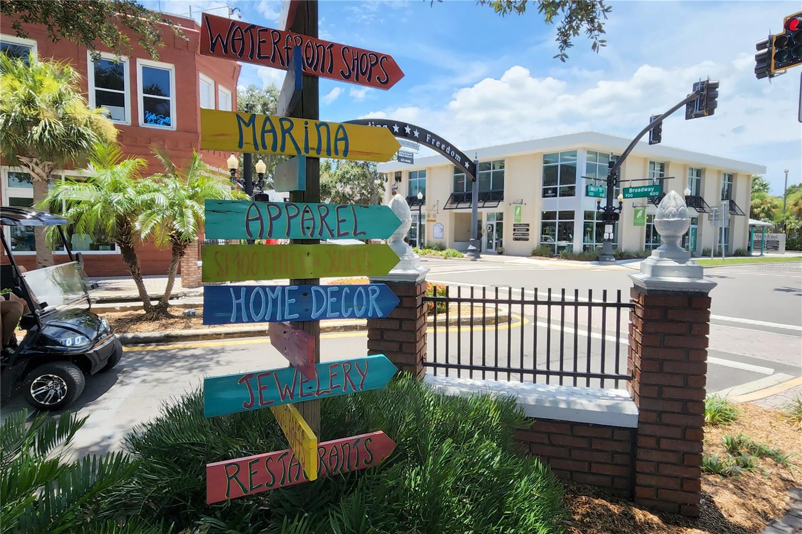 Listing photo id 39 for 250 Aberdeen Street