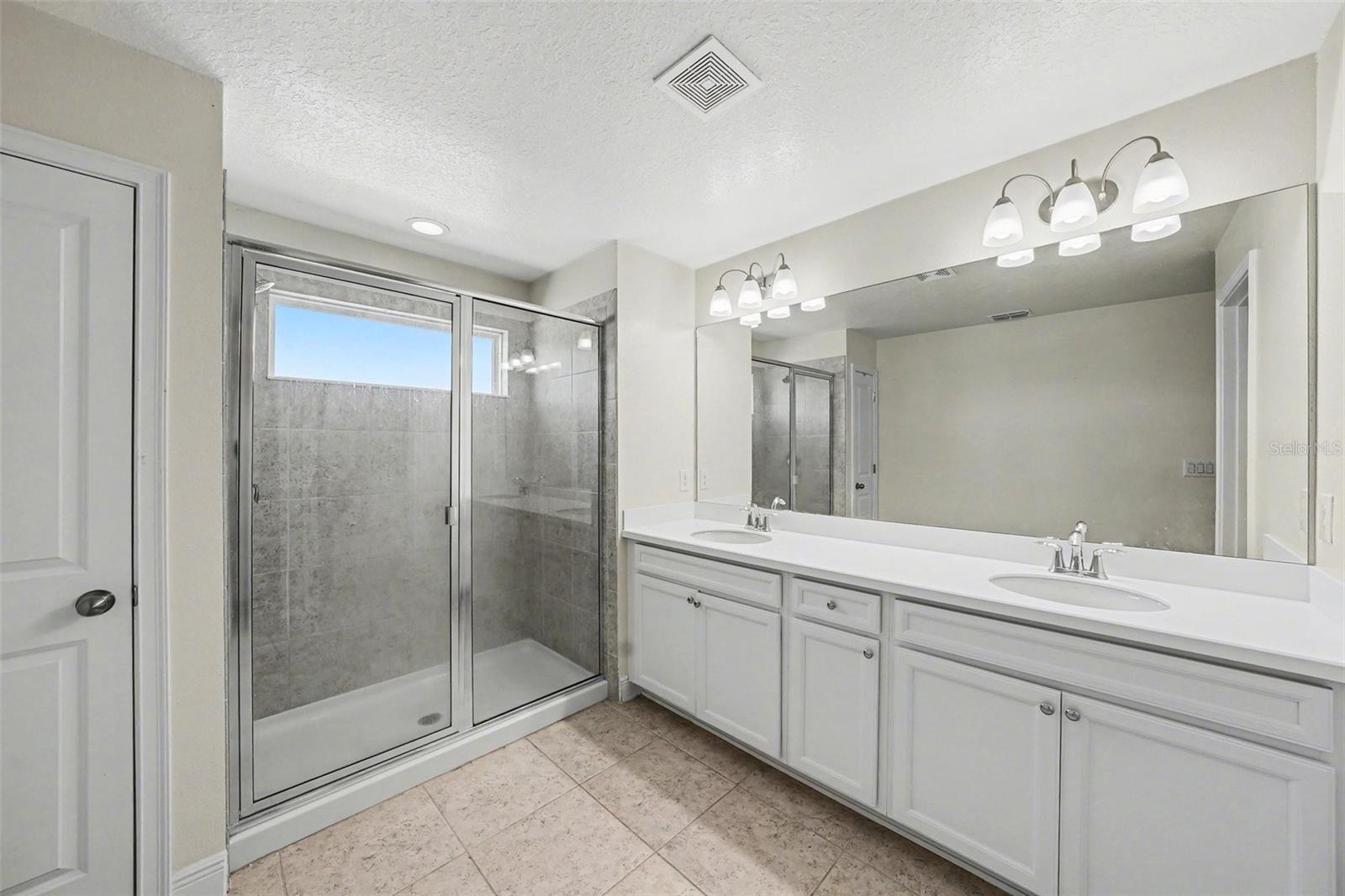 Image 16 of 30 For 10210 Newel Valley Loop