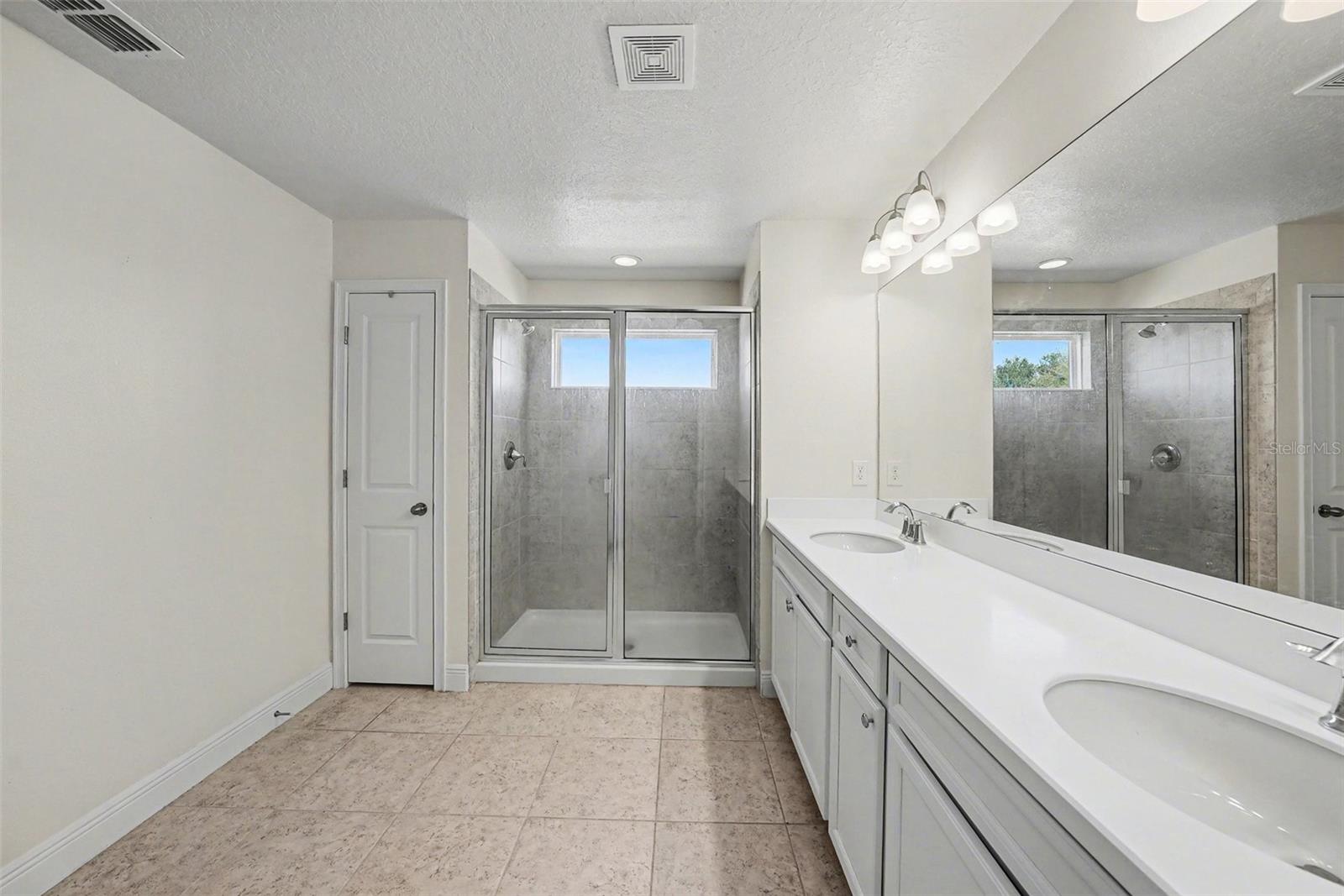 Image 17 of 30 For 10210 Newel Valley Loop