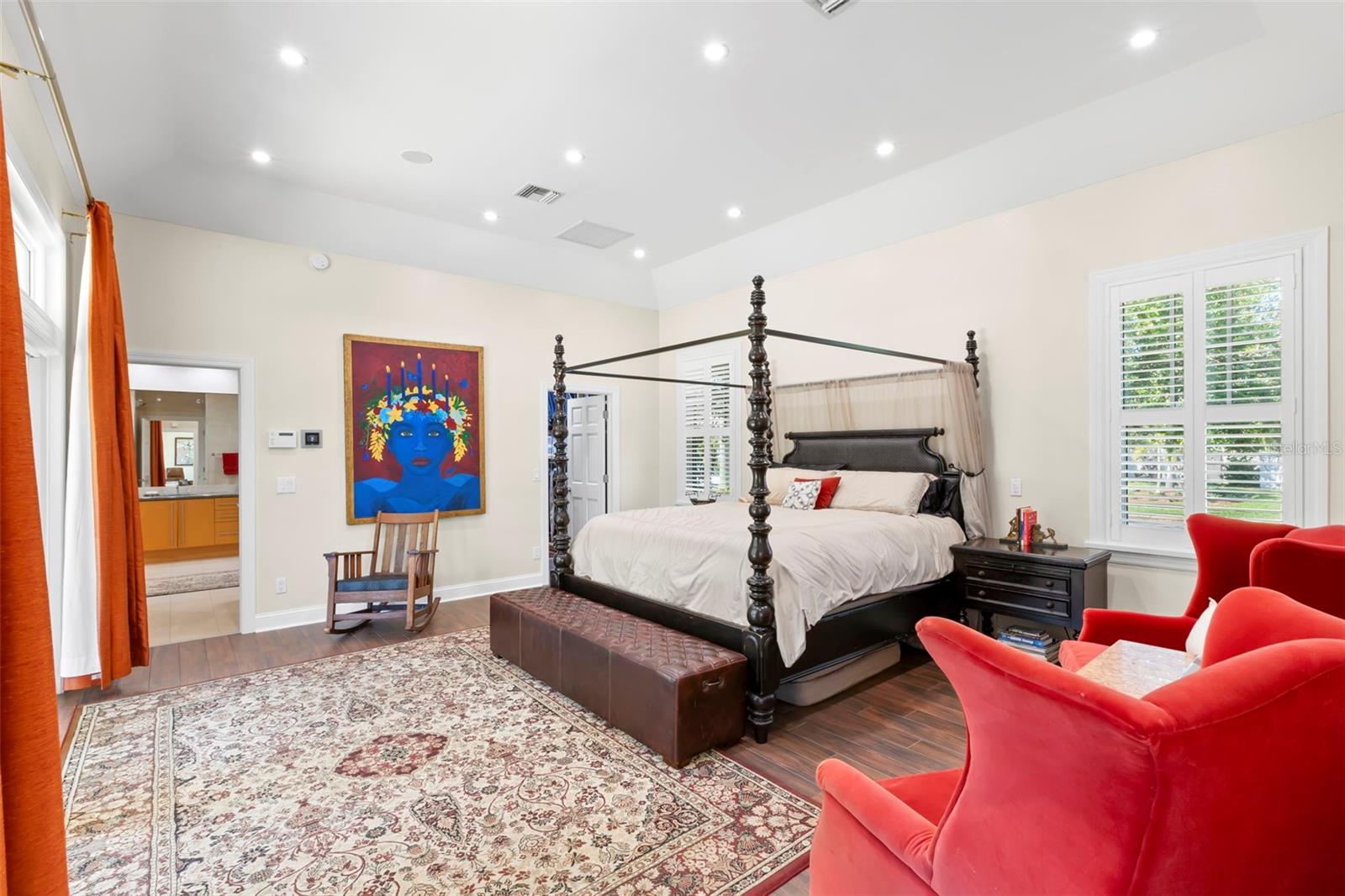 Image 27 of 100 For 556 21st Avenue Ne