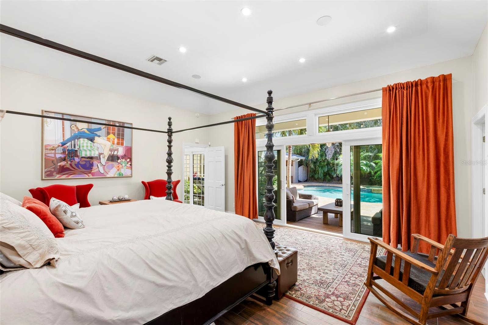 Image 28 of 100 For 556 21st Avenue Ne