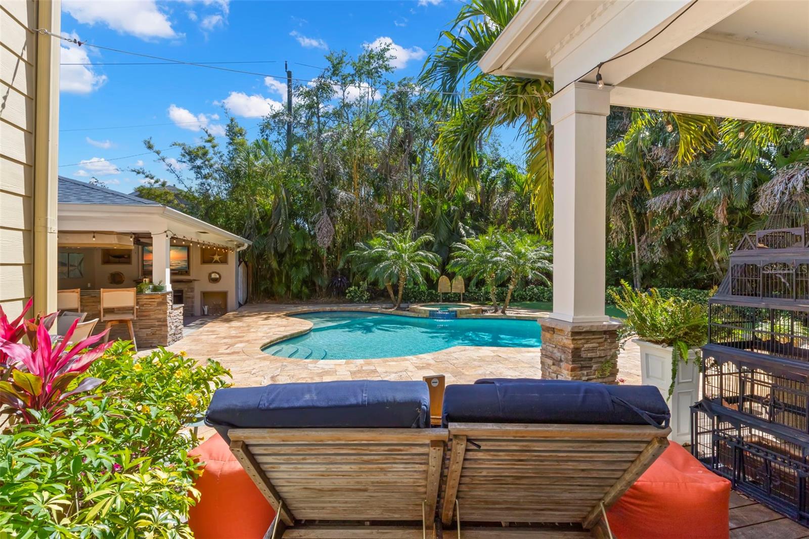 Image 37 of 100 For 556 21st Avenue Ne