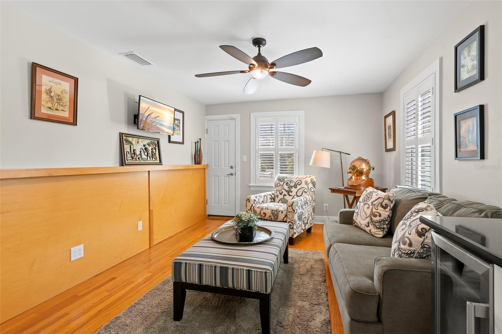 Image 43 of 100 For 556 21st Avenue Ne