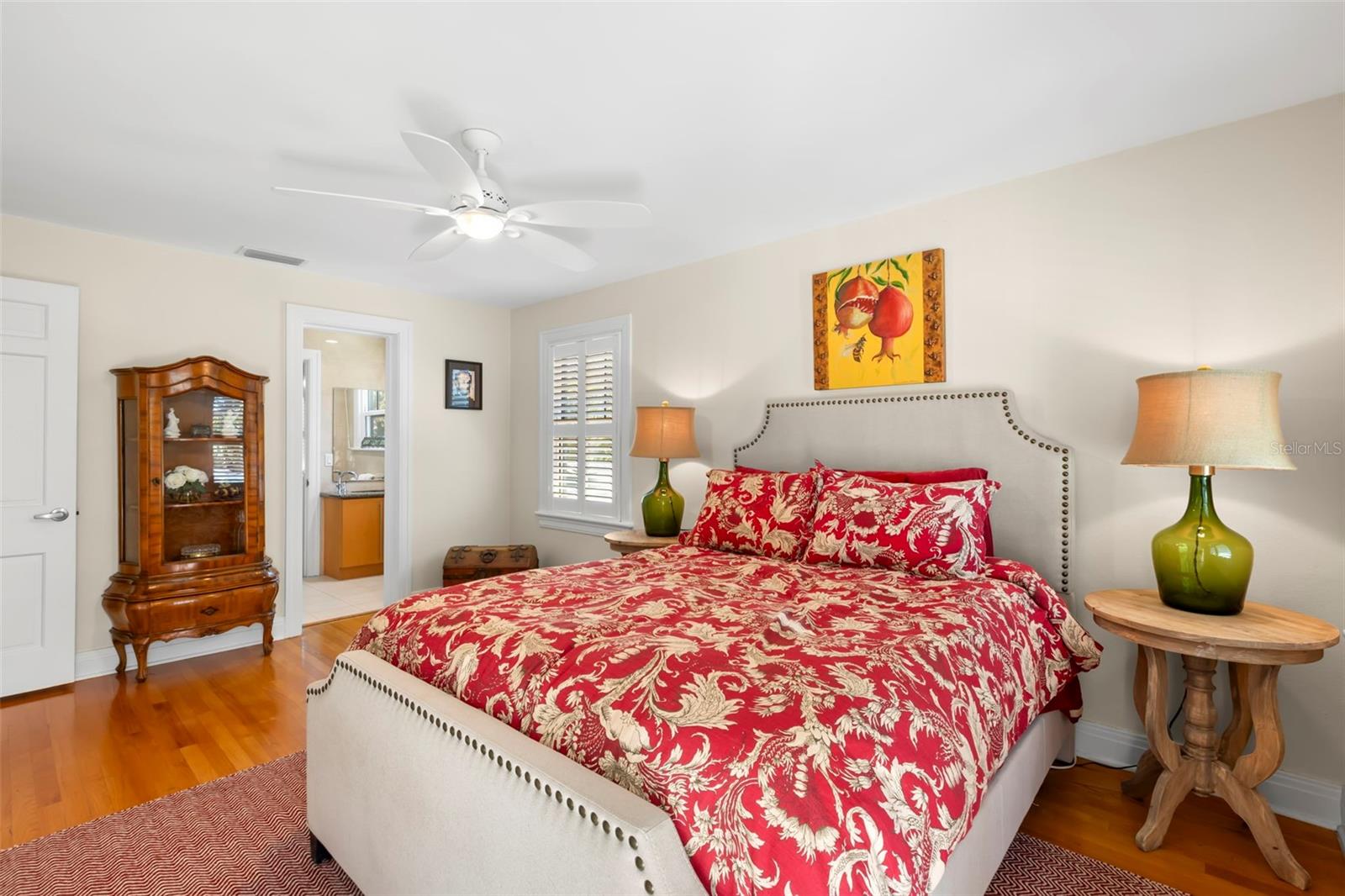 Image 50 of 100 For 556 21st Avenue Ne