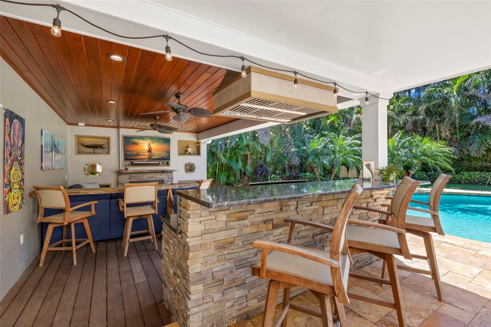 Image 58 of 100 For 556 21st Avenue Ne