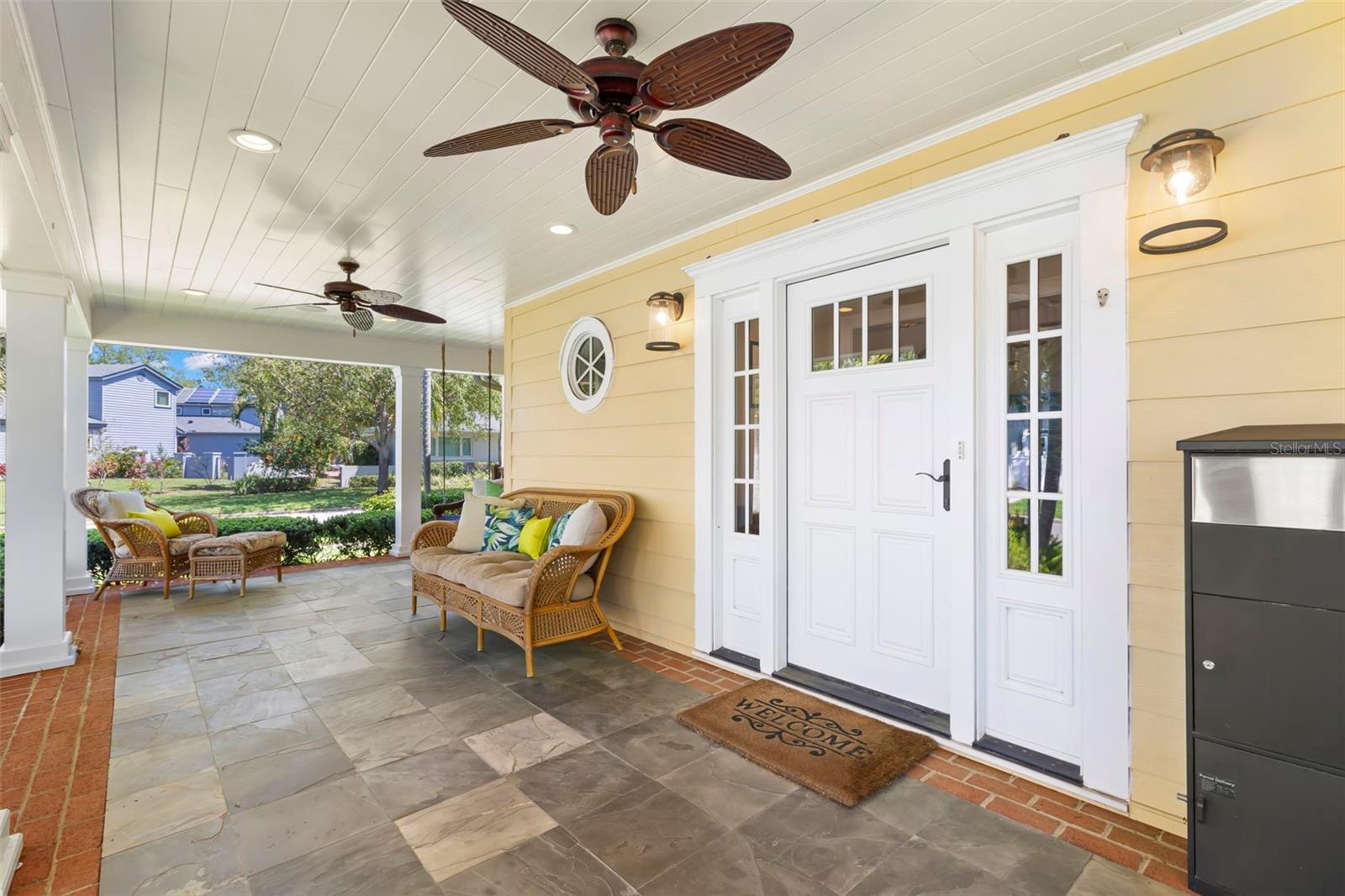 Image 6 of 100 For 556 21st Avenue Ne