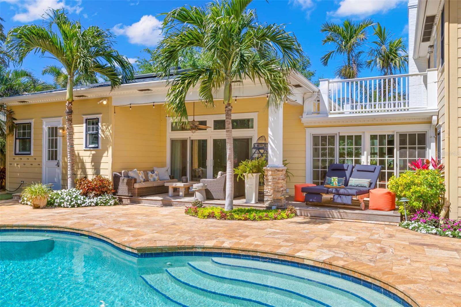 Image 63 of 100 For 556 21st Avenue Ne