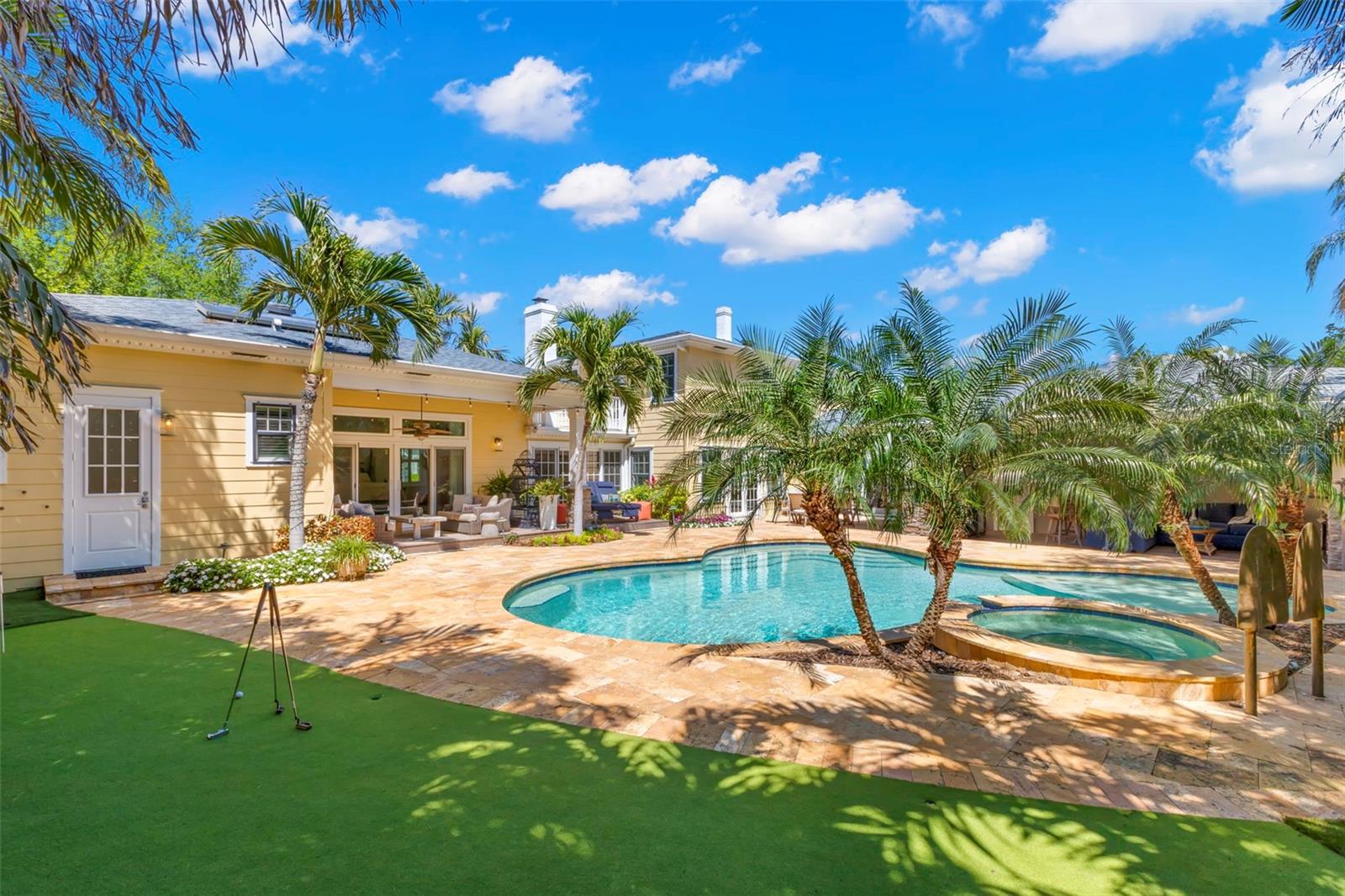 Image 66 of 100 For 556 21st Avenue Ne