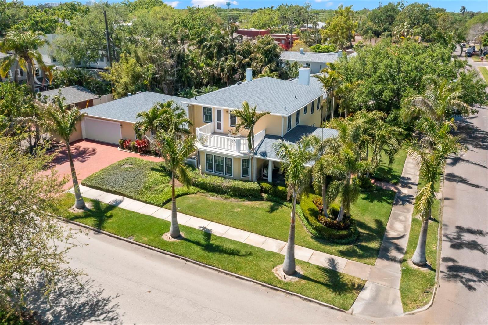 Image 72 of 100 For 556 21st Avenue Ne