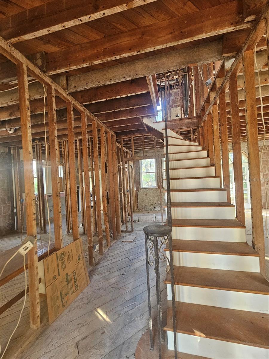 Image 4 of 11 For 4503 North B Street