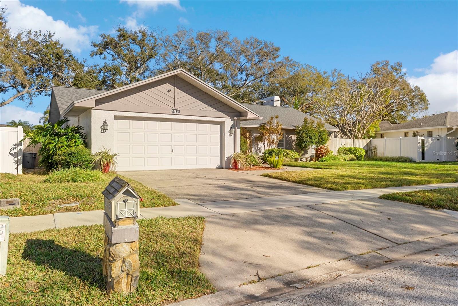 Image 24 of 50 For 10833 97th Street