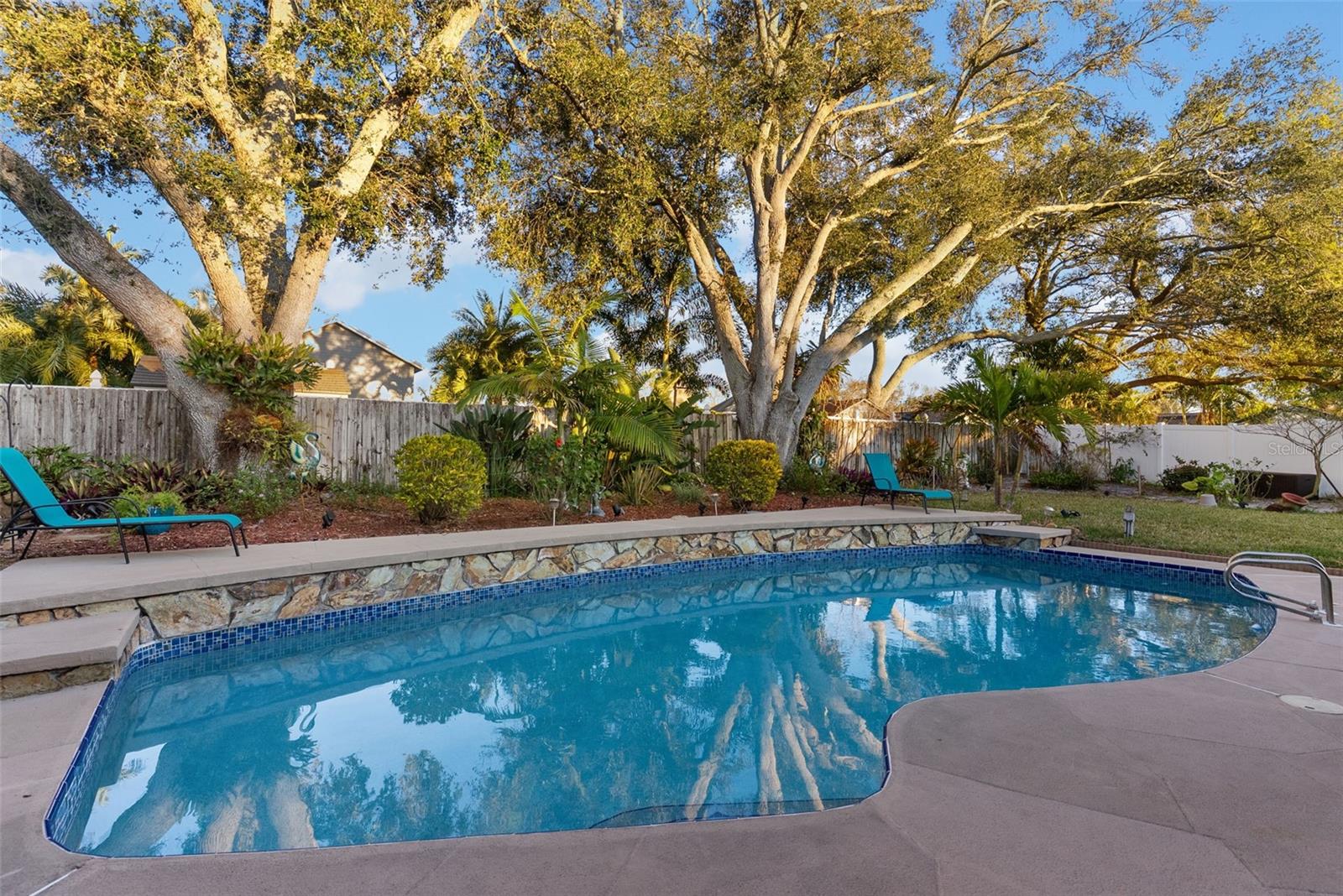 Image 3 of 50 For 10833 97th Street