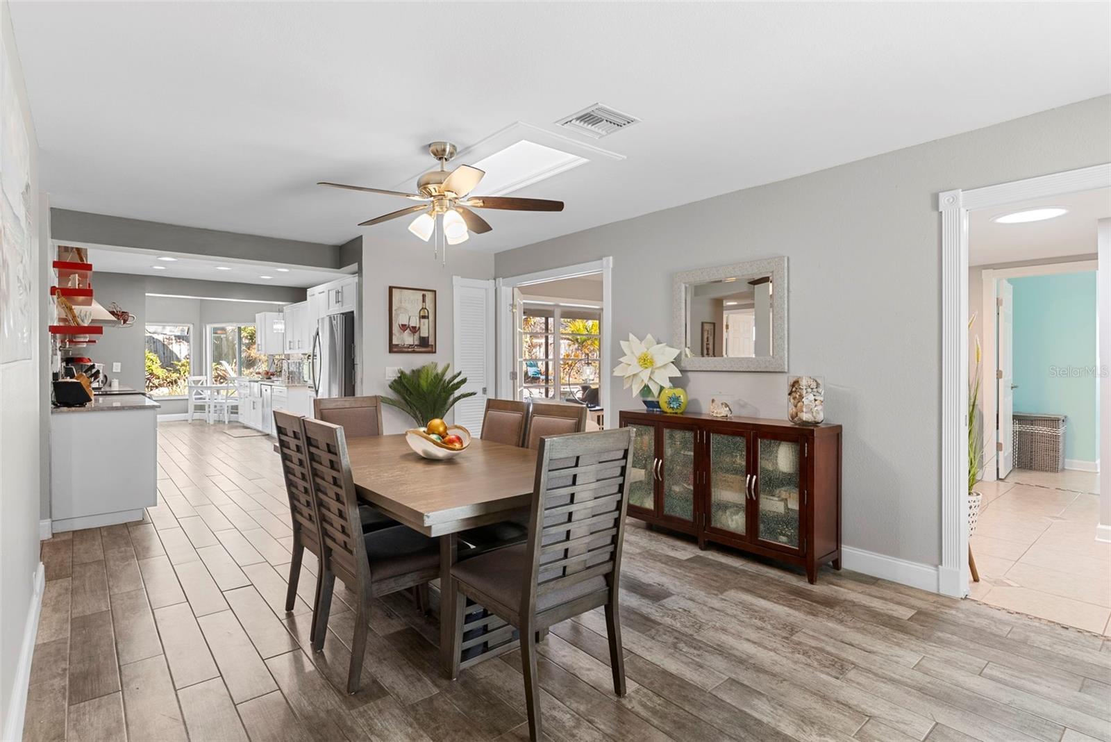 Image 6 of 50 For 10833 97th Street