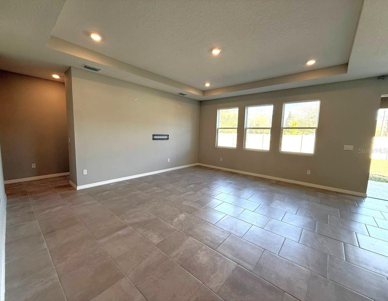 Image 3 of 35 For 7724 Broad River Avenue