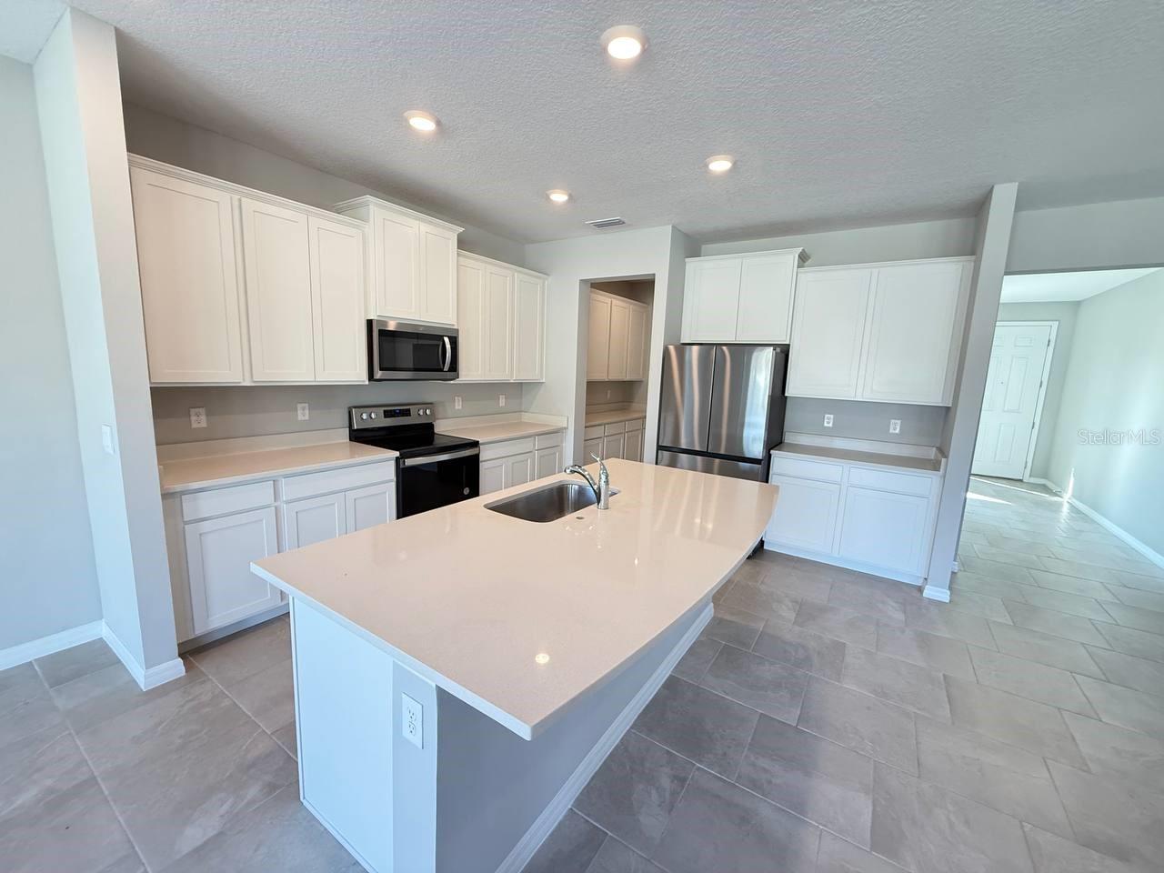 Image 6 of 35 For 7724 Broad River Avenue