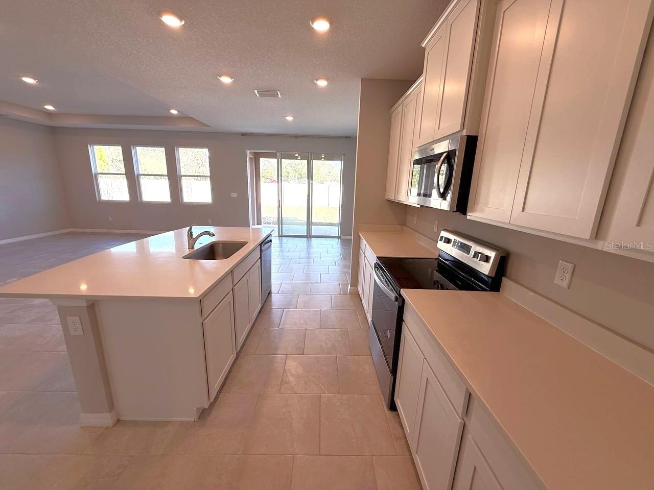 Image 8 of 35 For 7724 Broad River Avenue