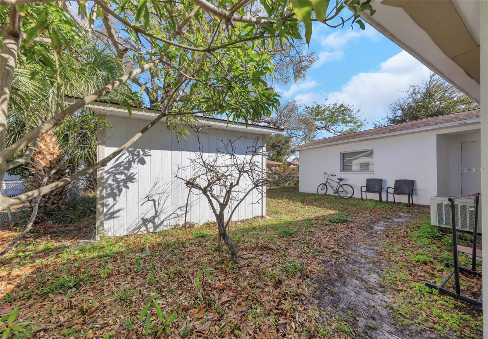 Image 32 of 43 For 3117 Leroy Street