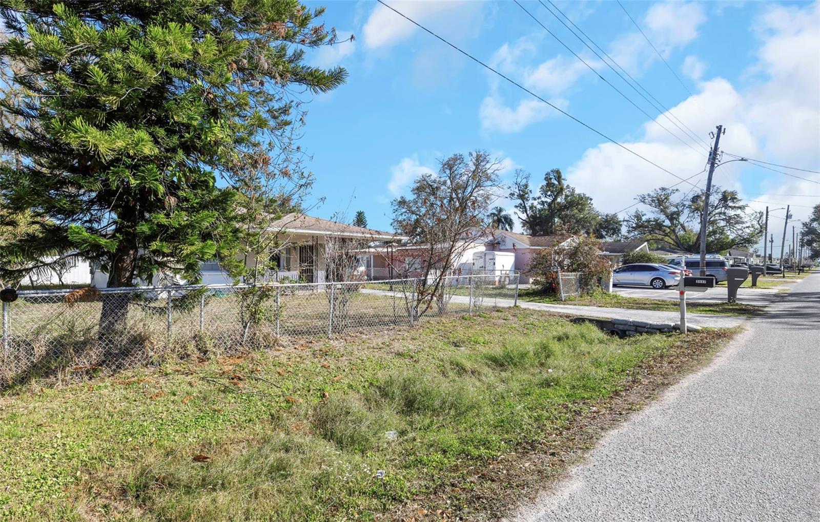 Image 41 of 43 For 3117 Leroy Street