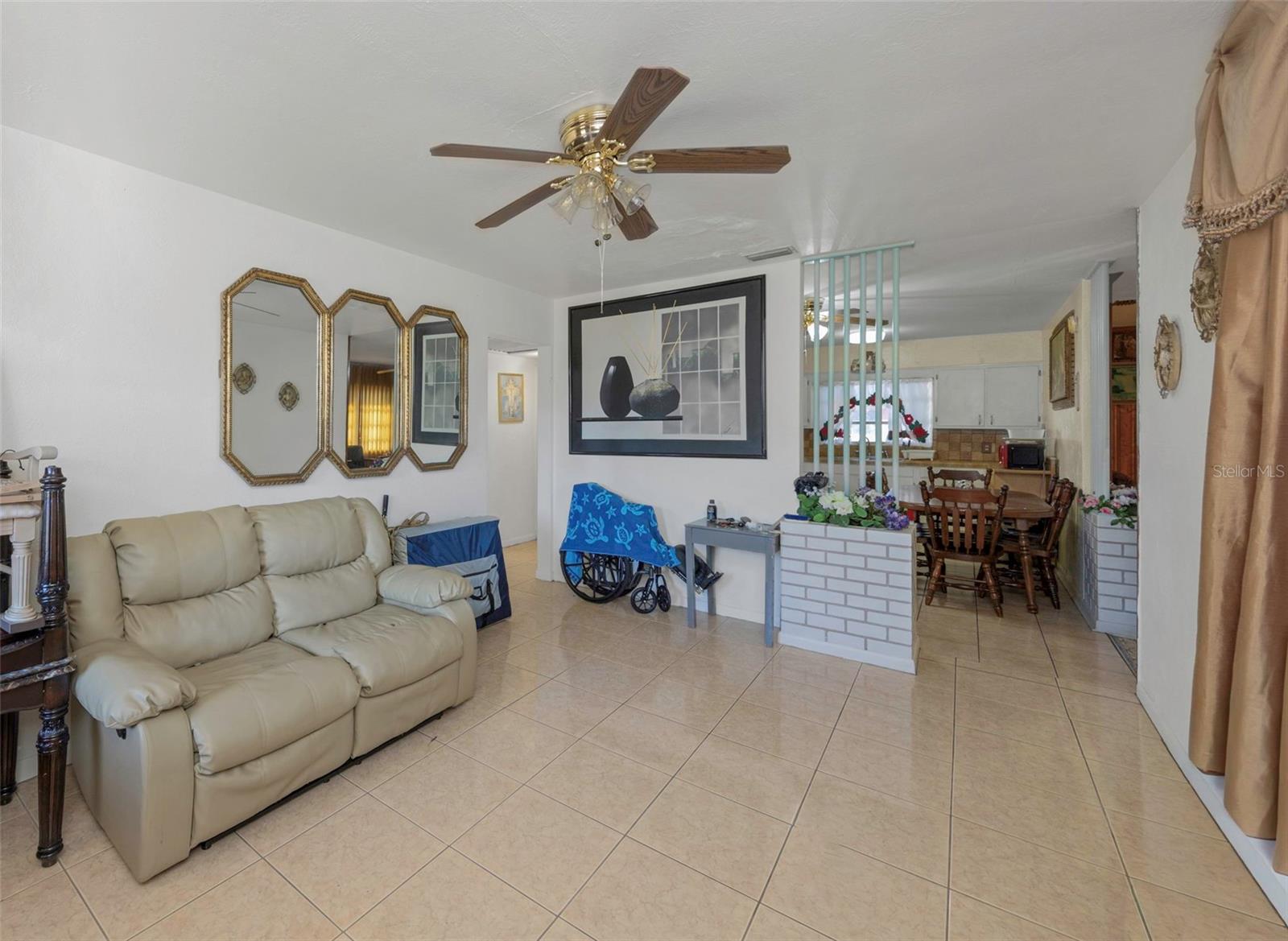 Image 6 of 43 For 3117 Leroy Street