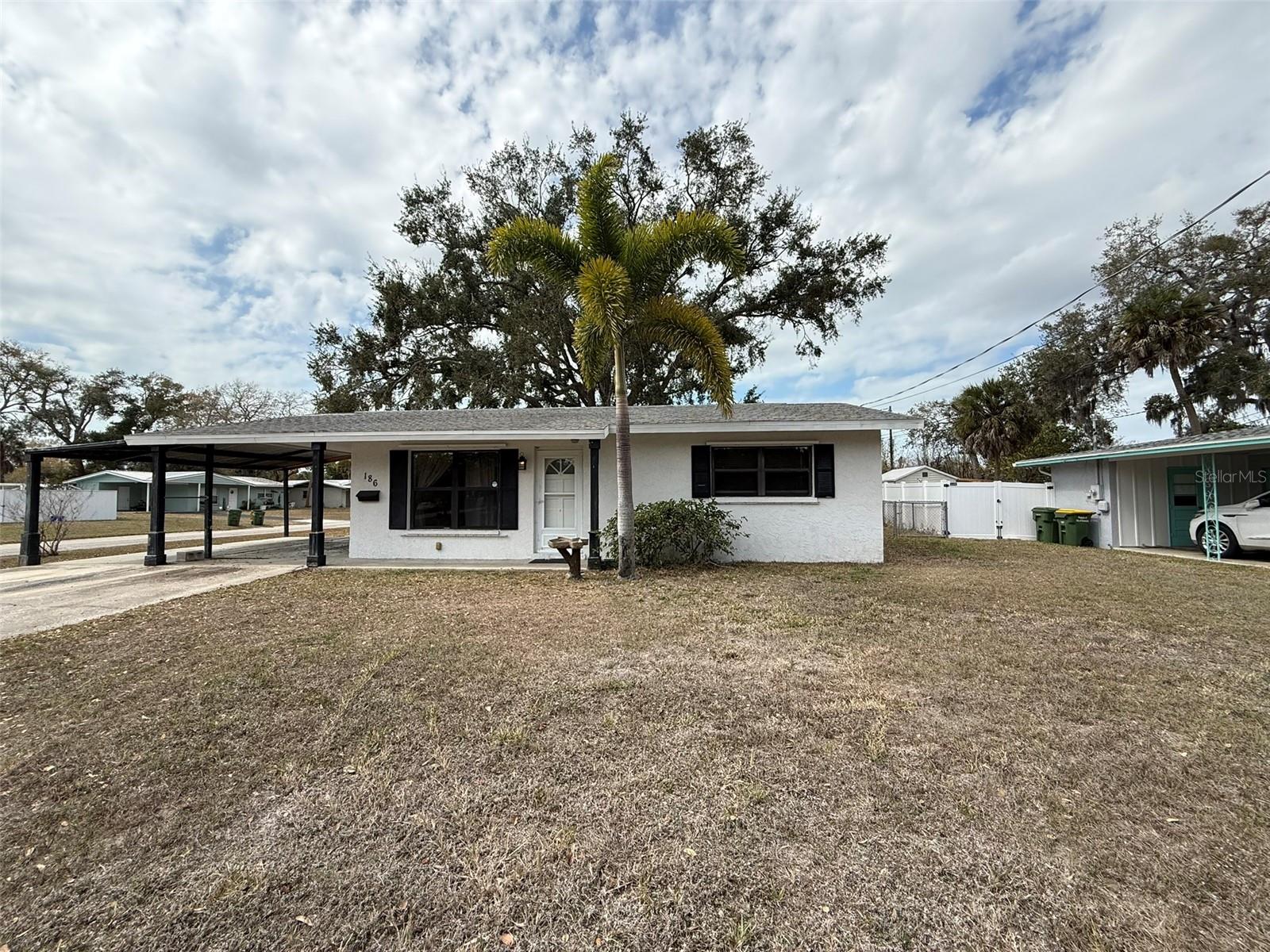 Details for 186 Midwest Parkway, SARASOTA, FL 34232