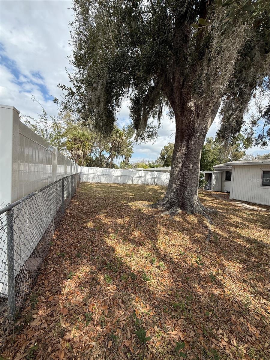 Image 12 of 13 For 186 Midwest Parkway