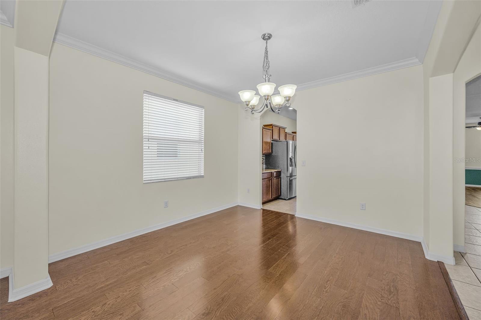 Listing photo id 20 for 521 Vista Ridge Drive