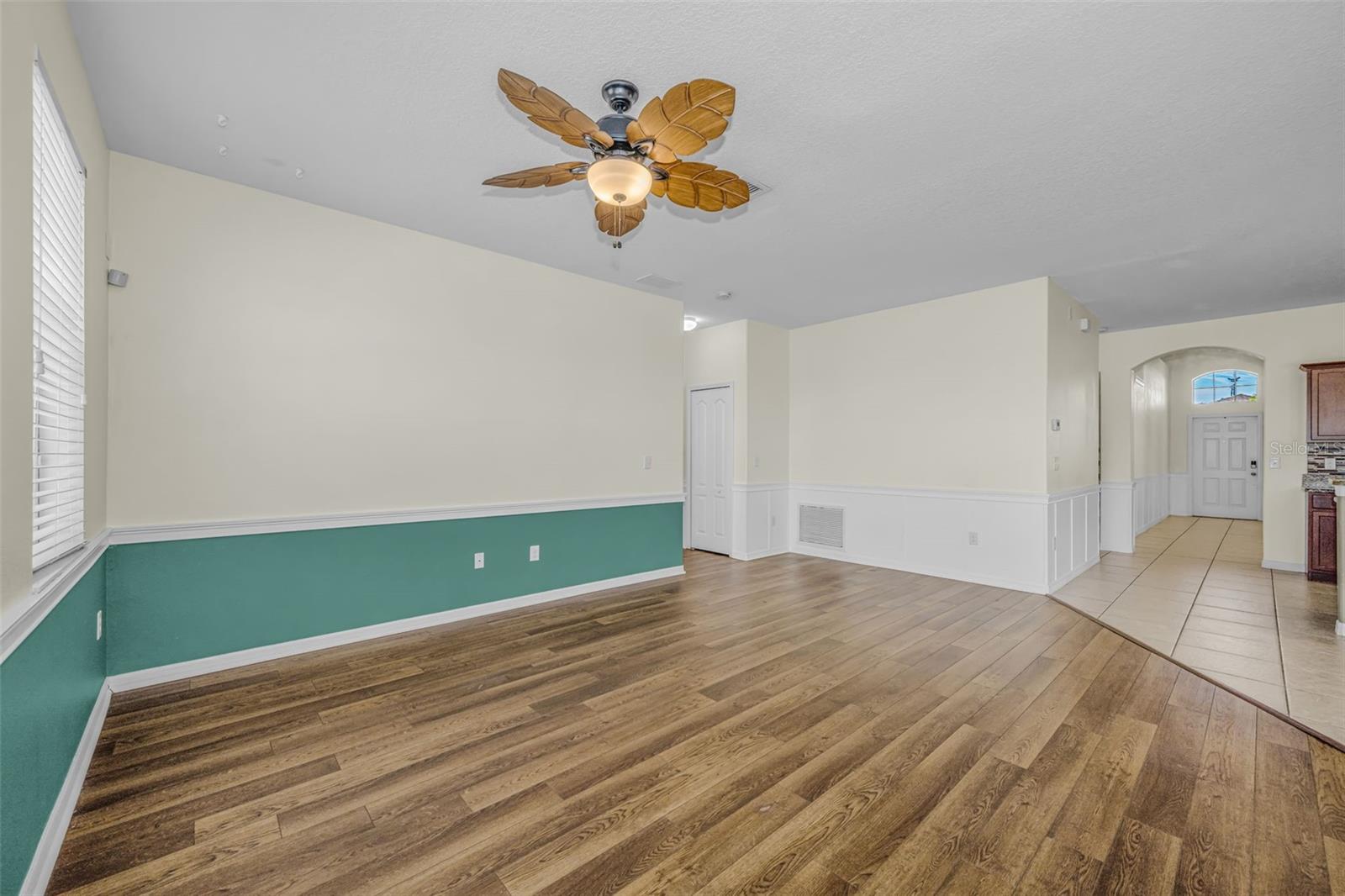 Listing photo id 25 for 521 Vista Ridge Drive