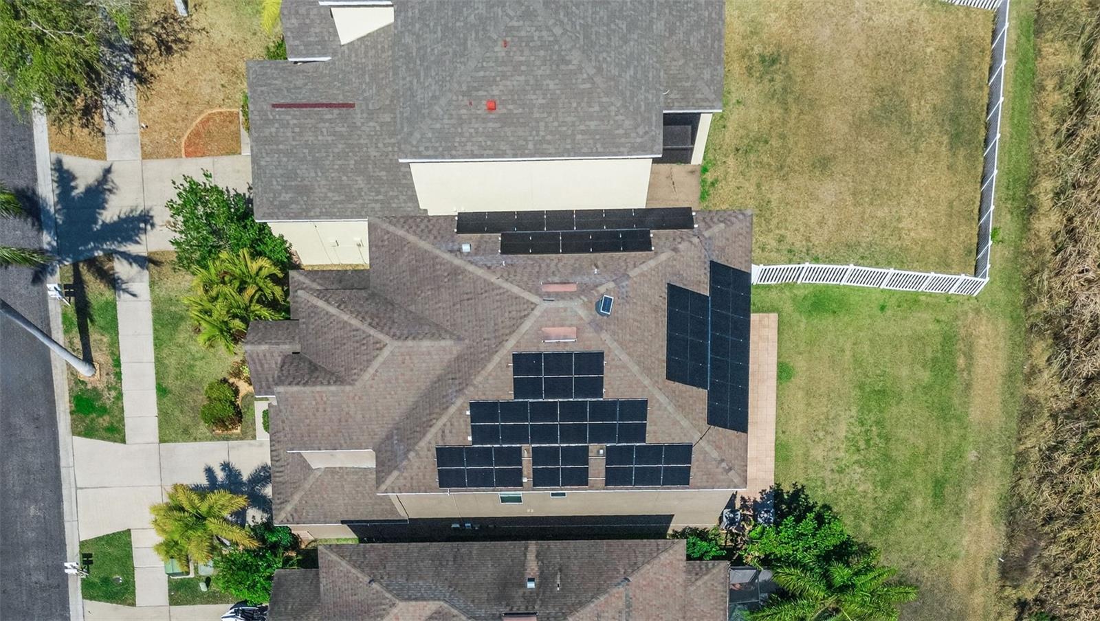 Listing photo id 1 for 521 Vista Ridge Drive