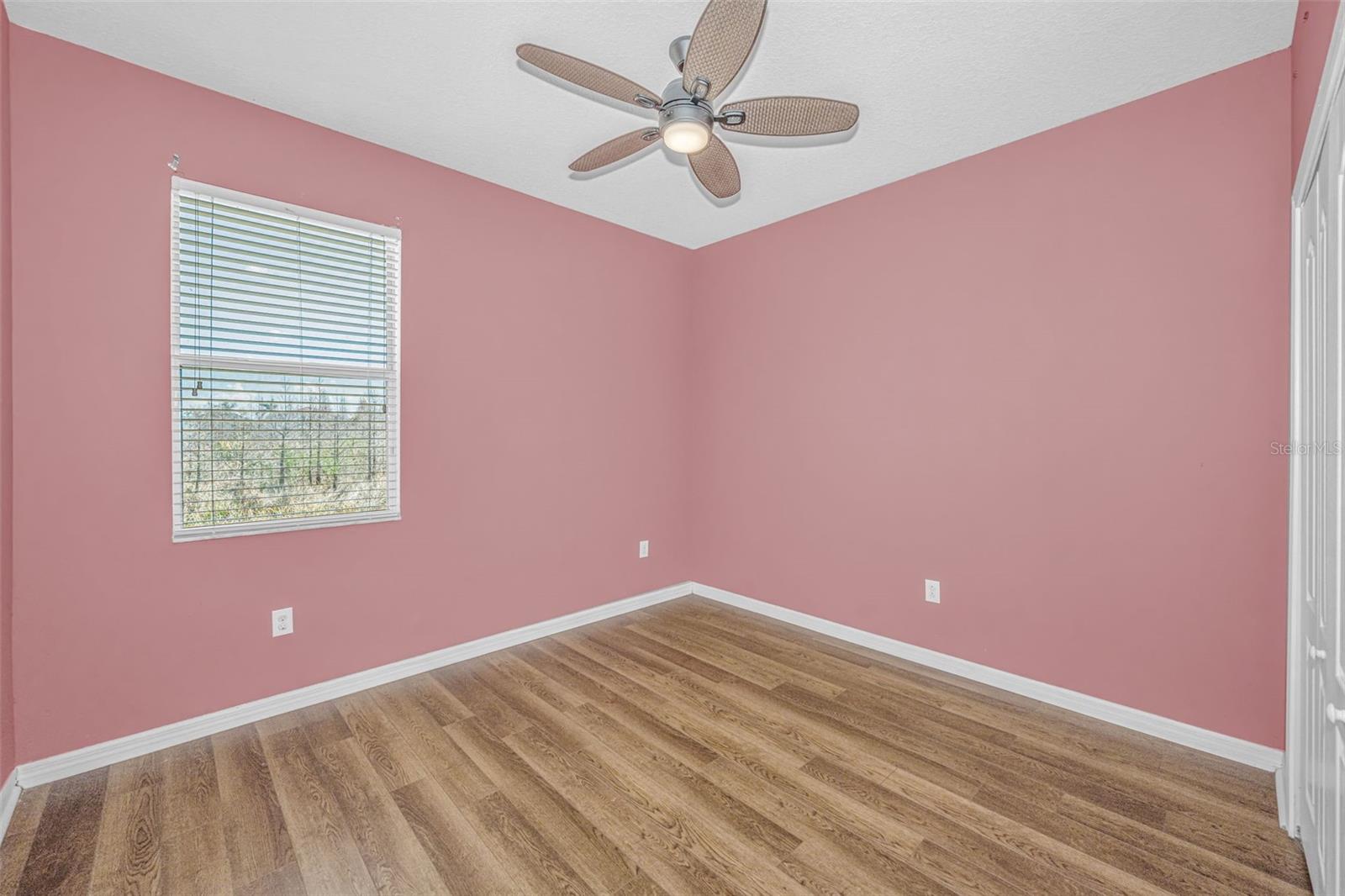 Listing photo id 33 for 521 Vista Ridge Drive