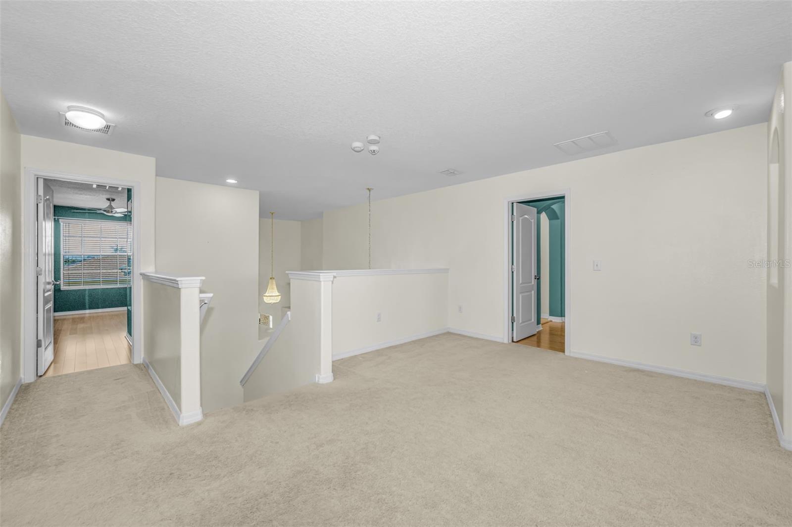 Listing photo id 39 for 521 Vista Ridge Drive