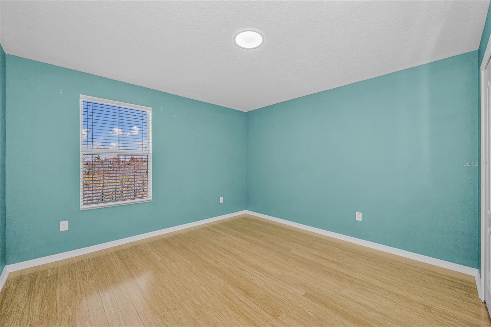 Listing photo id 50 for 521 Vista Ridge Drive