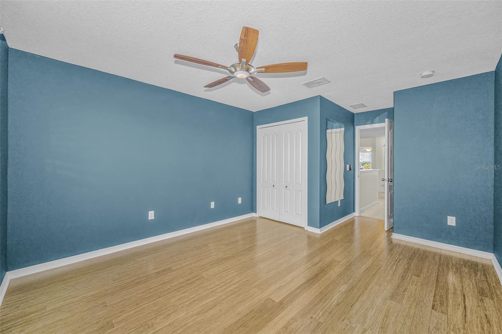 Listing photo id 52 for 521 Vista Ridge Drive