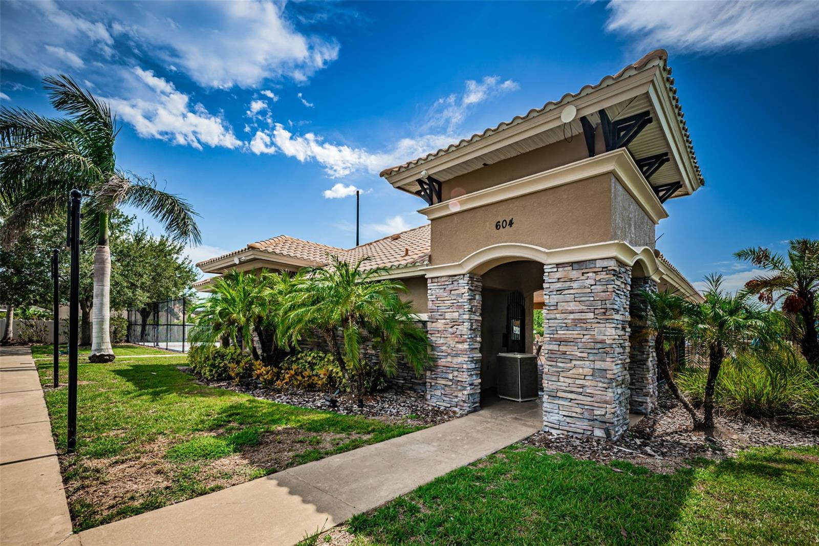 Listing photo id 68 for 521 Vista Ridge Drive
