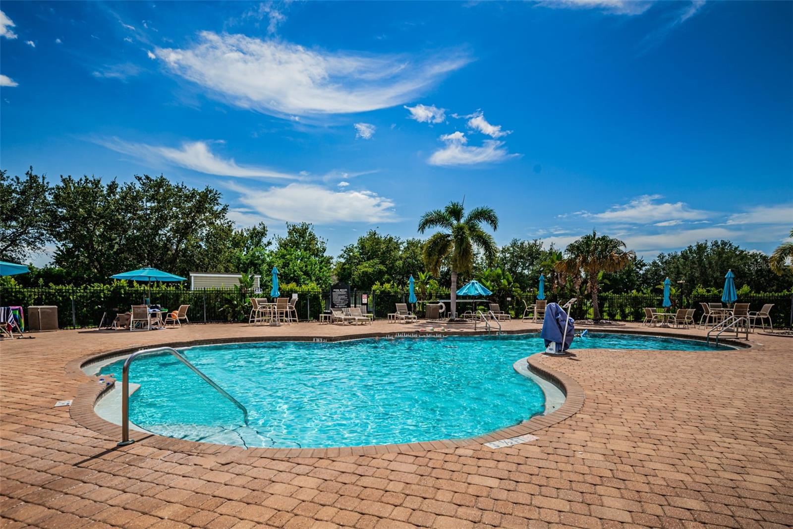 Listing photo id 69 for 521 Vista Ridge Drive