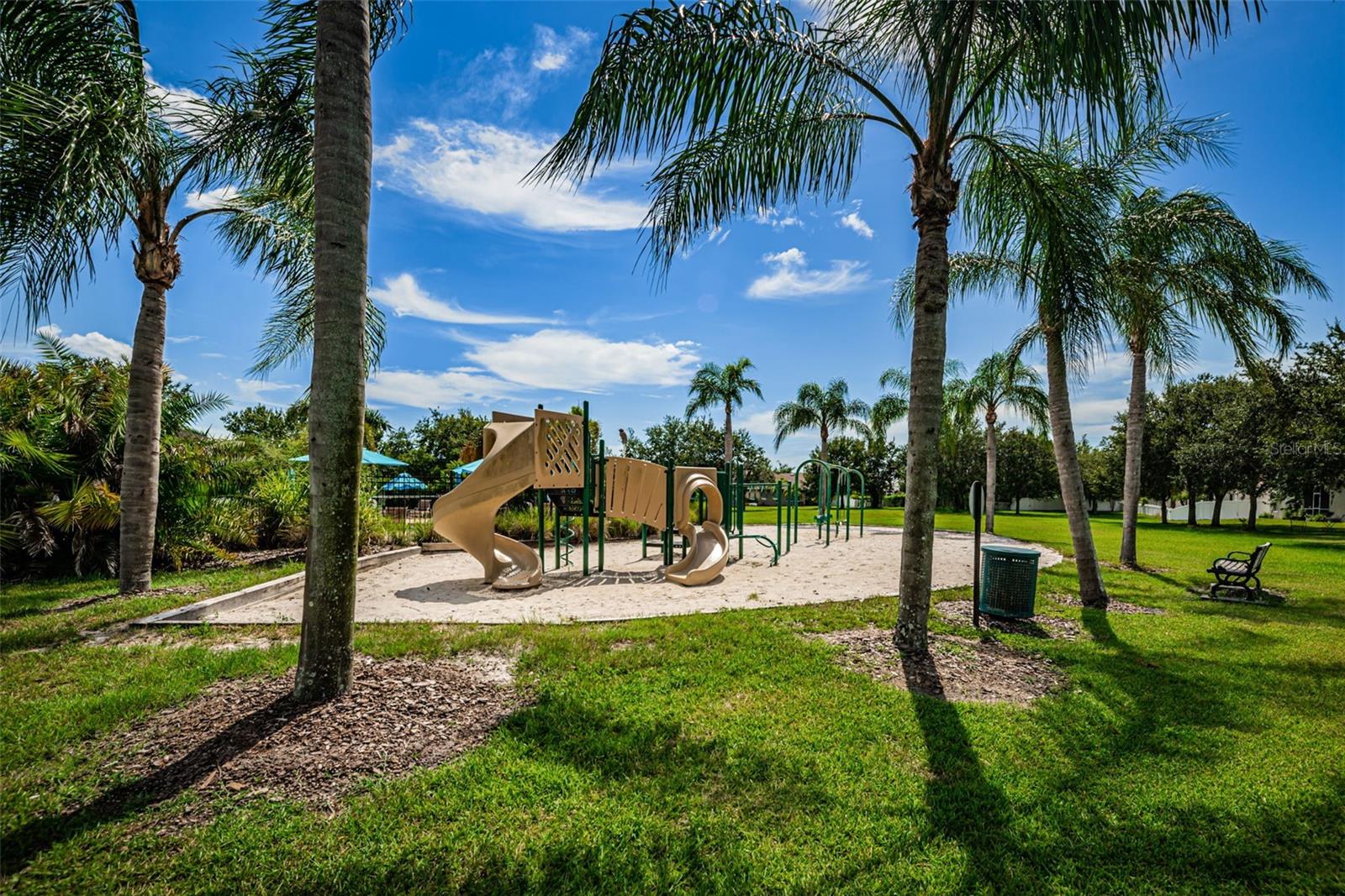 Listing photo id 75 for 521 Vista Ridge Drive