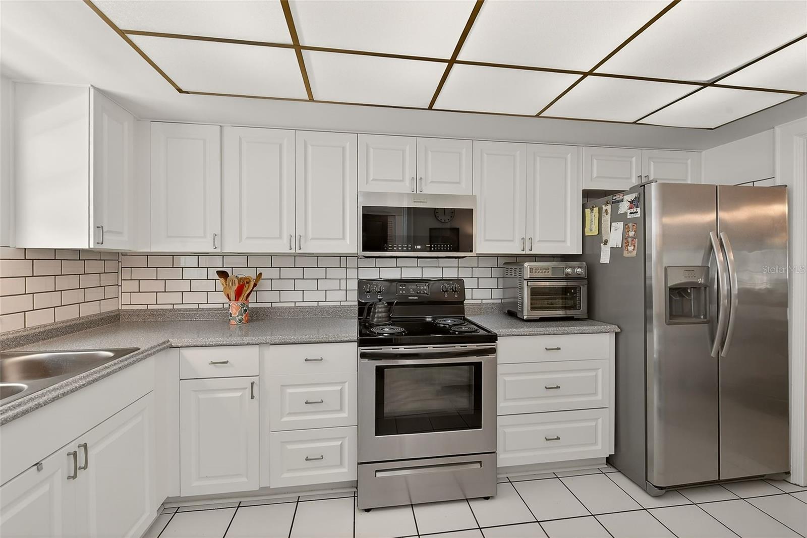 Image 15 of 40 For 139 Bluff View Drive 107