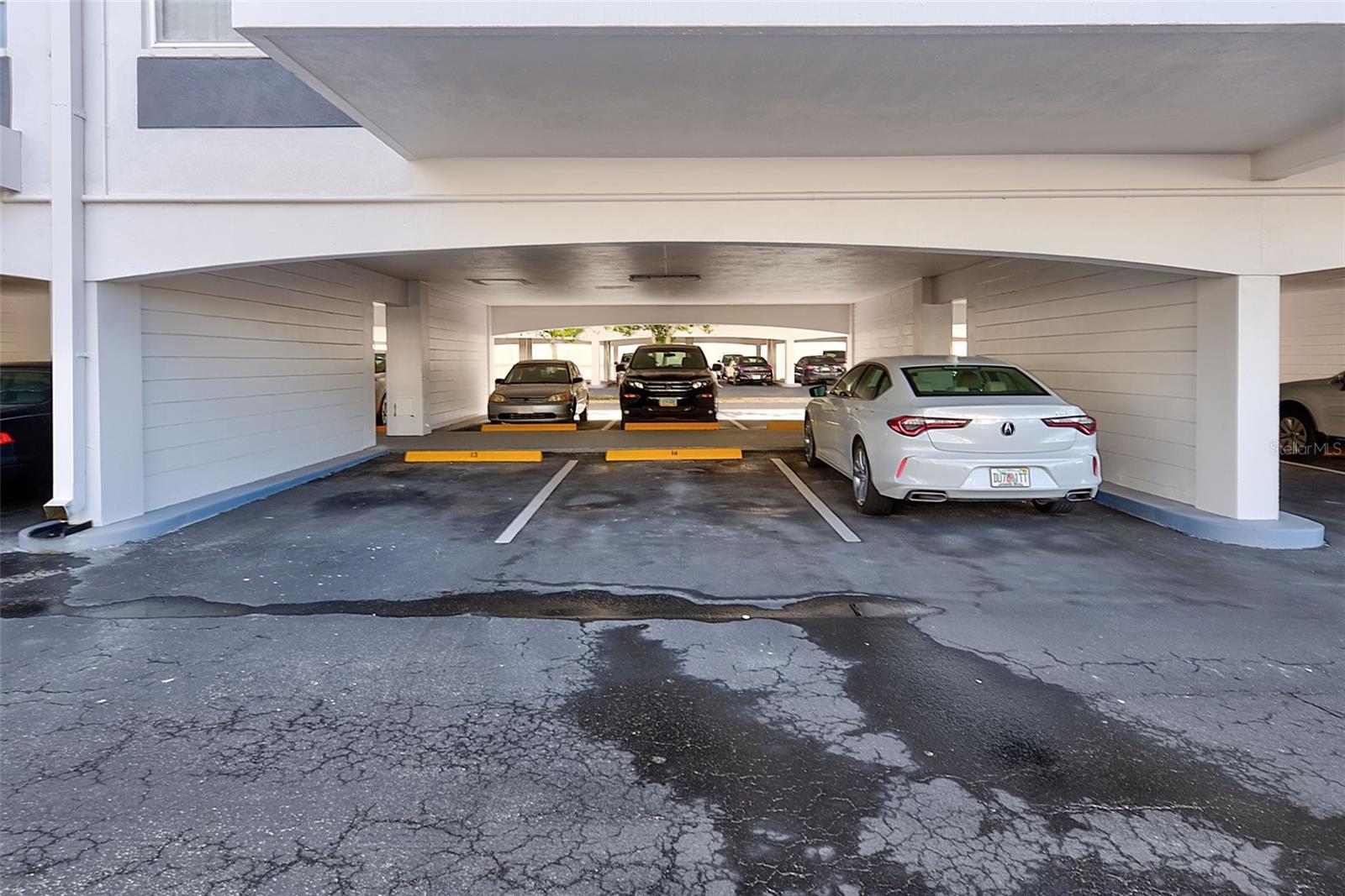 Image 29 of 40 For 139 Bluff View Drive 107