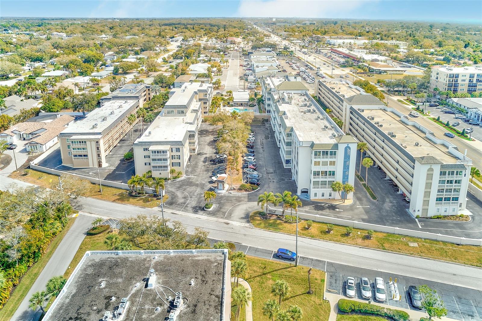 Image 32 of 40 For 139 Bluff View Drive 107