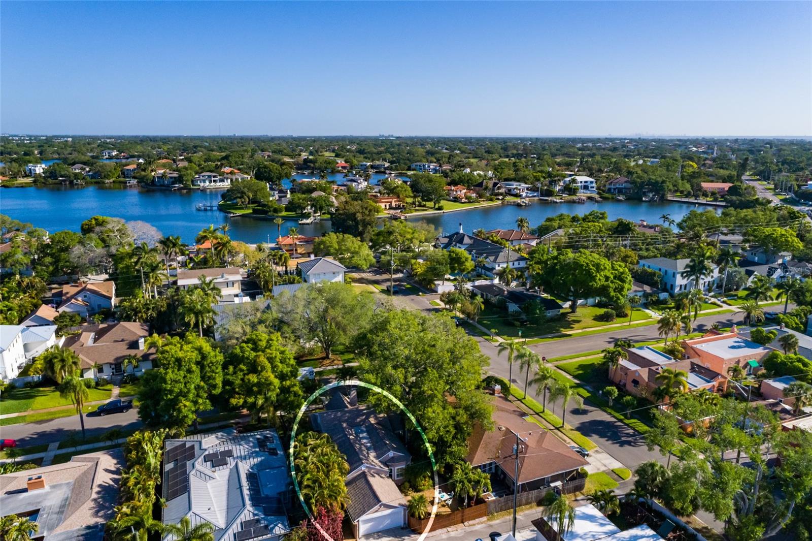 Listing photo id 34 for 446 21st Avenue Ne