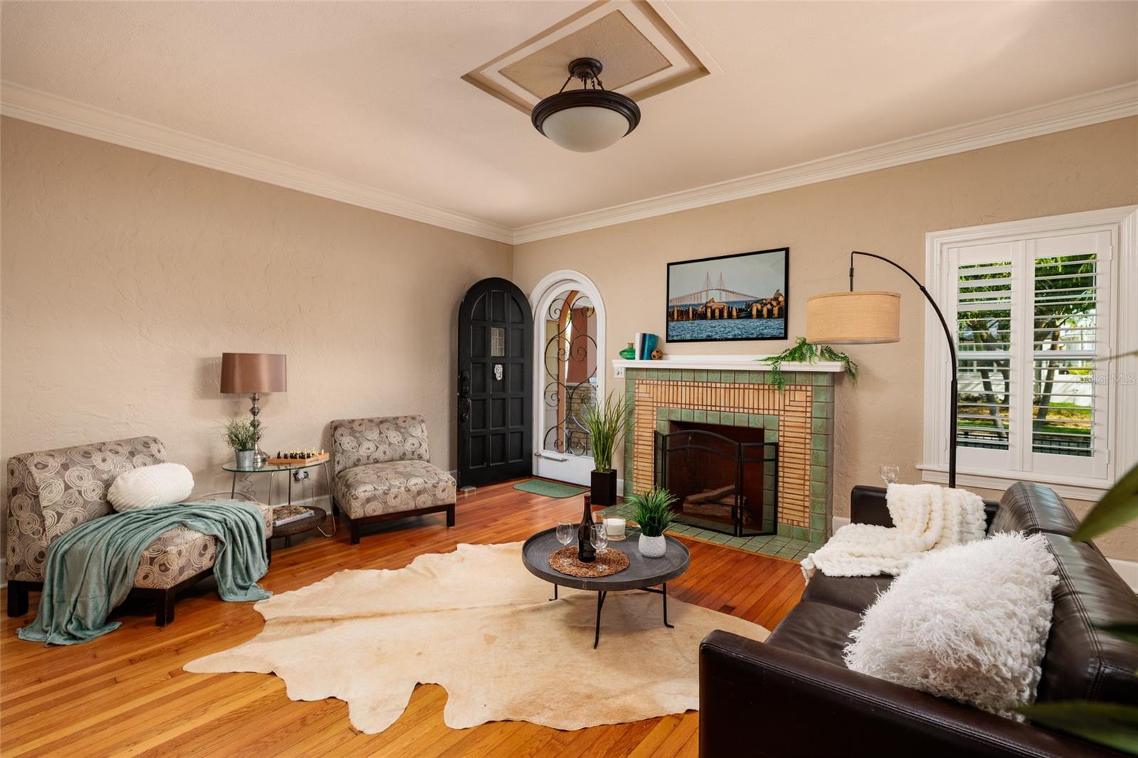 Listing photo id 3 for 446 21st Avenue Ne