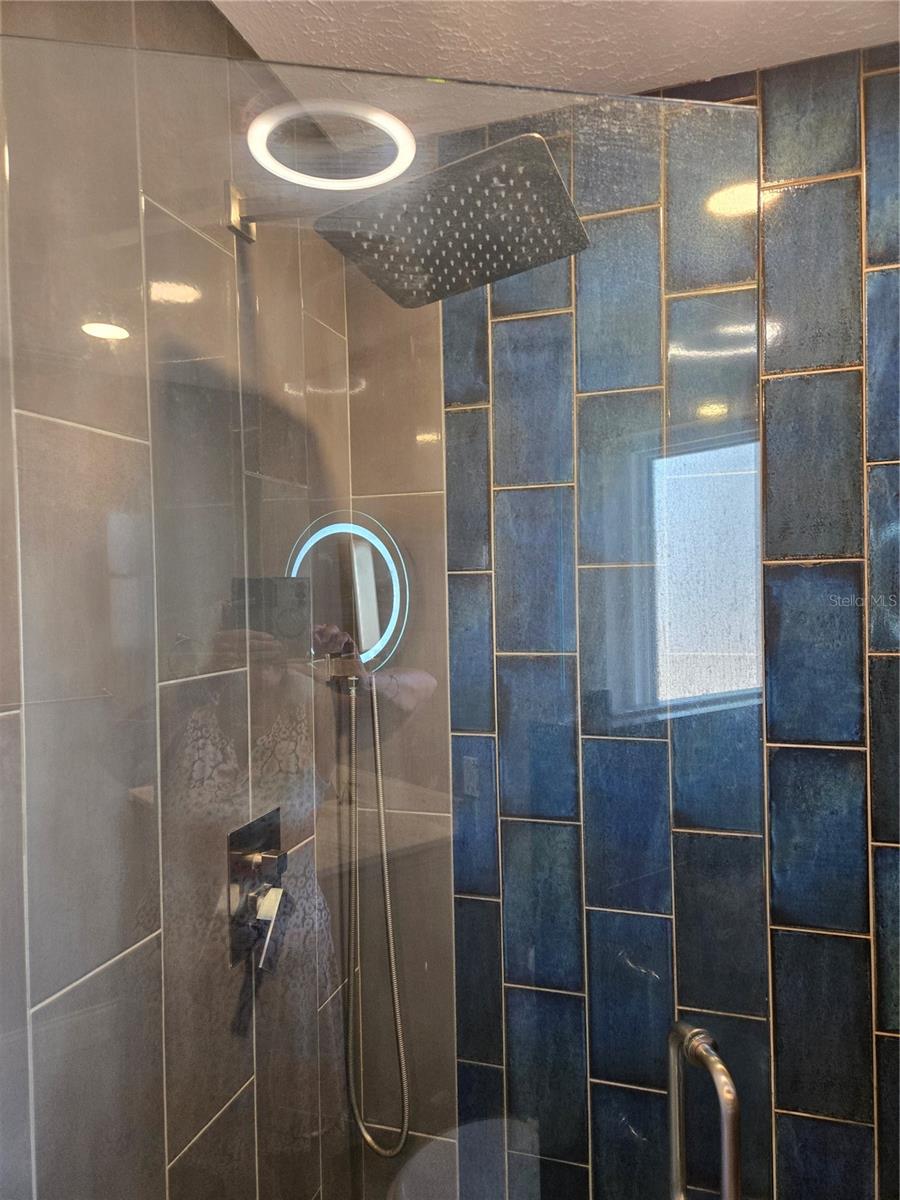 Image 13 of 32 For 3814 Cloverhill Court