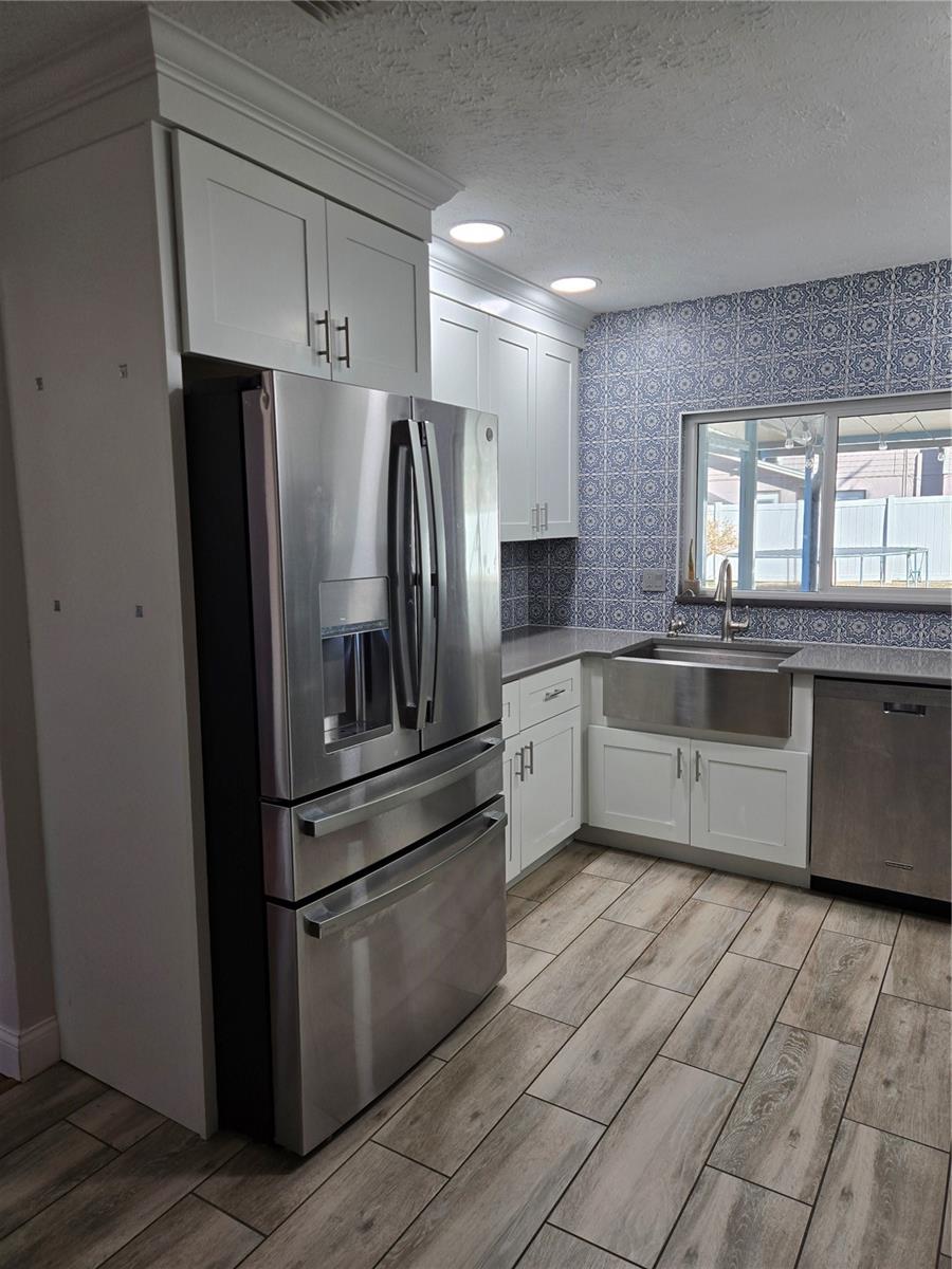 Image 19 of 32 For 3814 Cloverhill Court